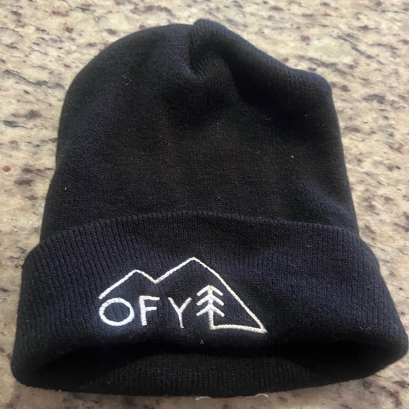 Carthart Beanie - Picture 2 of 3